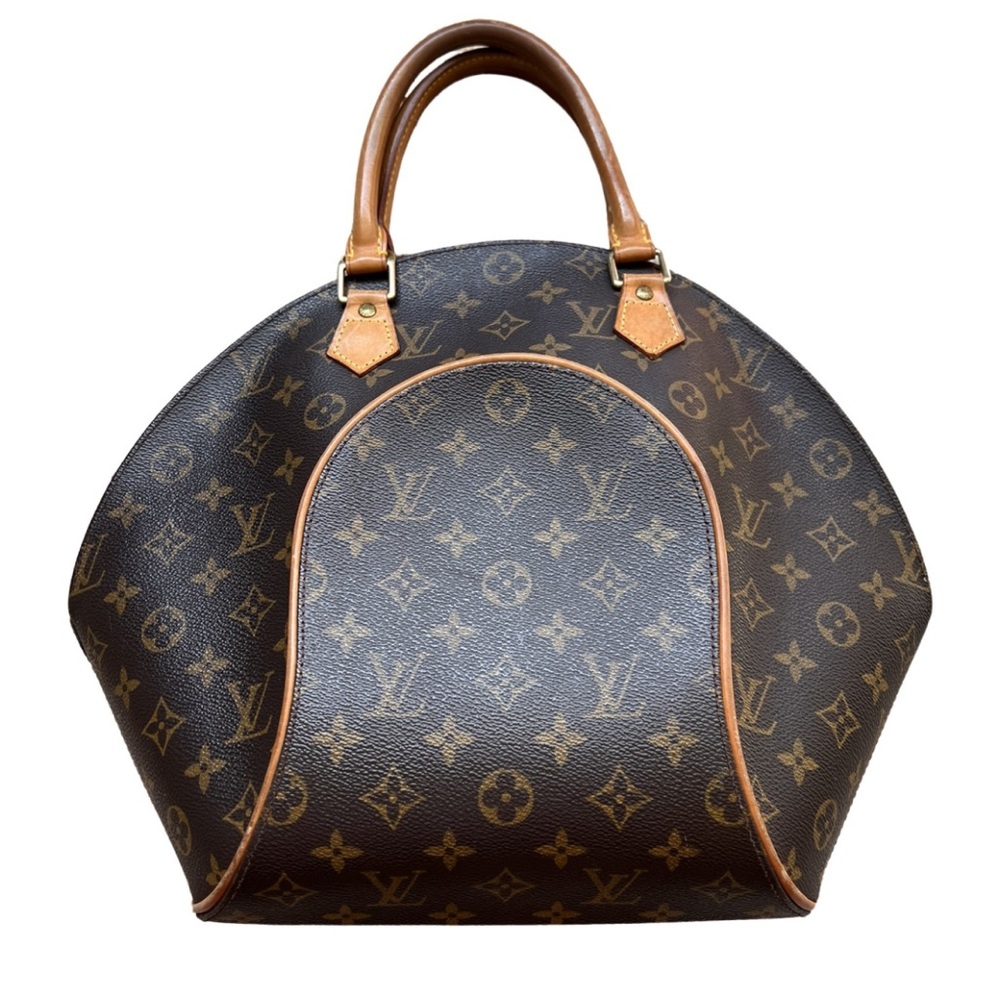Ellipse Louis Vuitton bag in great condition!